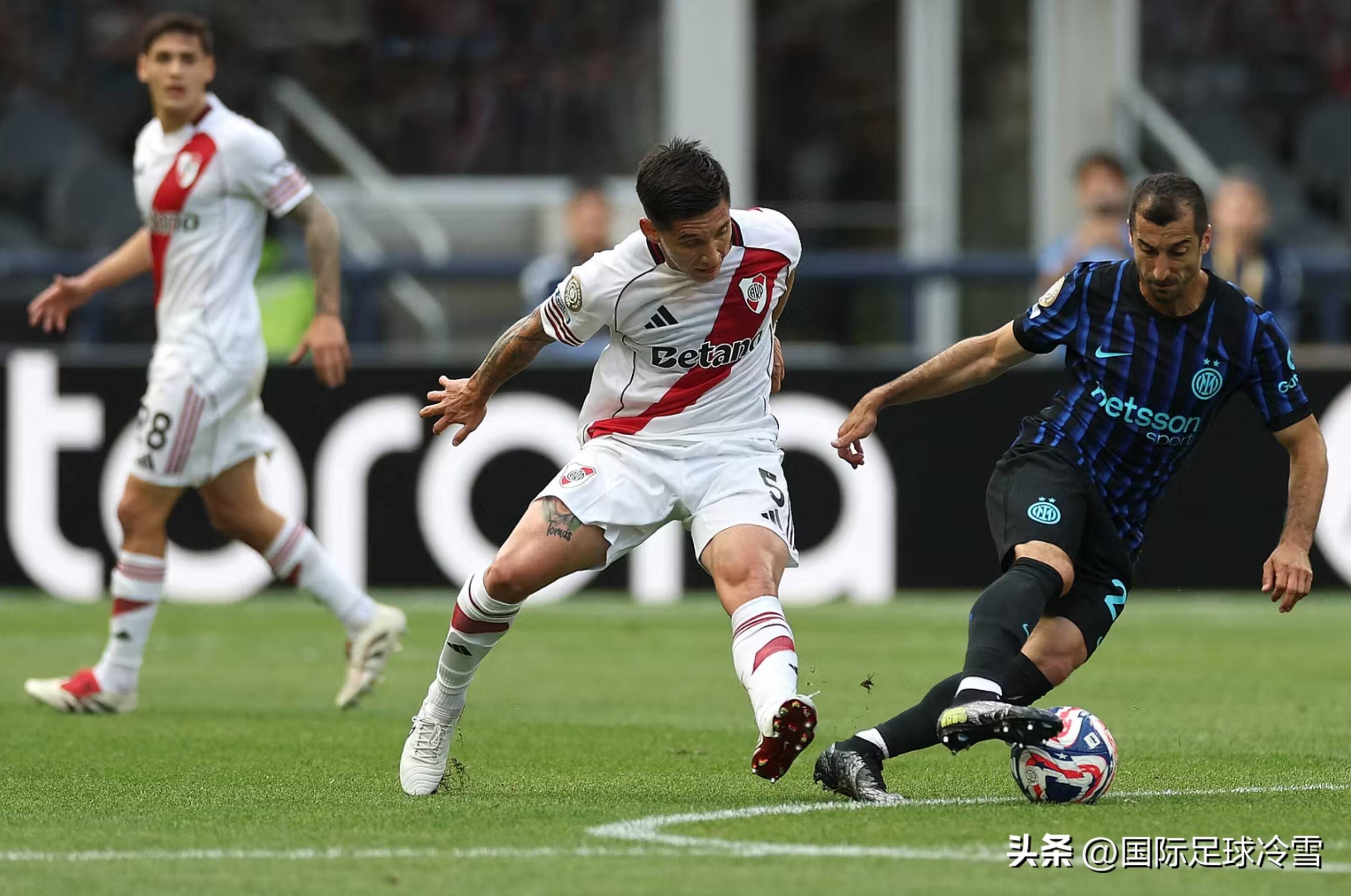 IM电竞app下载-彭高公司力挺高雅cp分手后